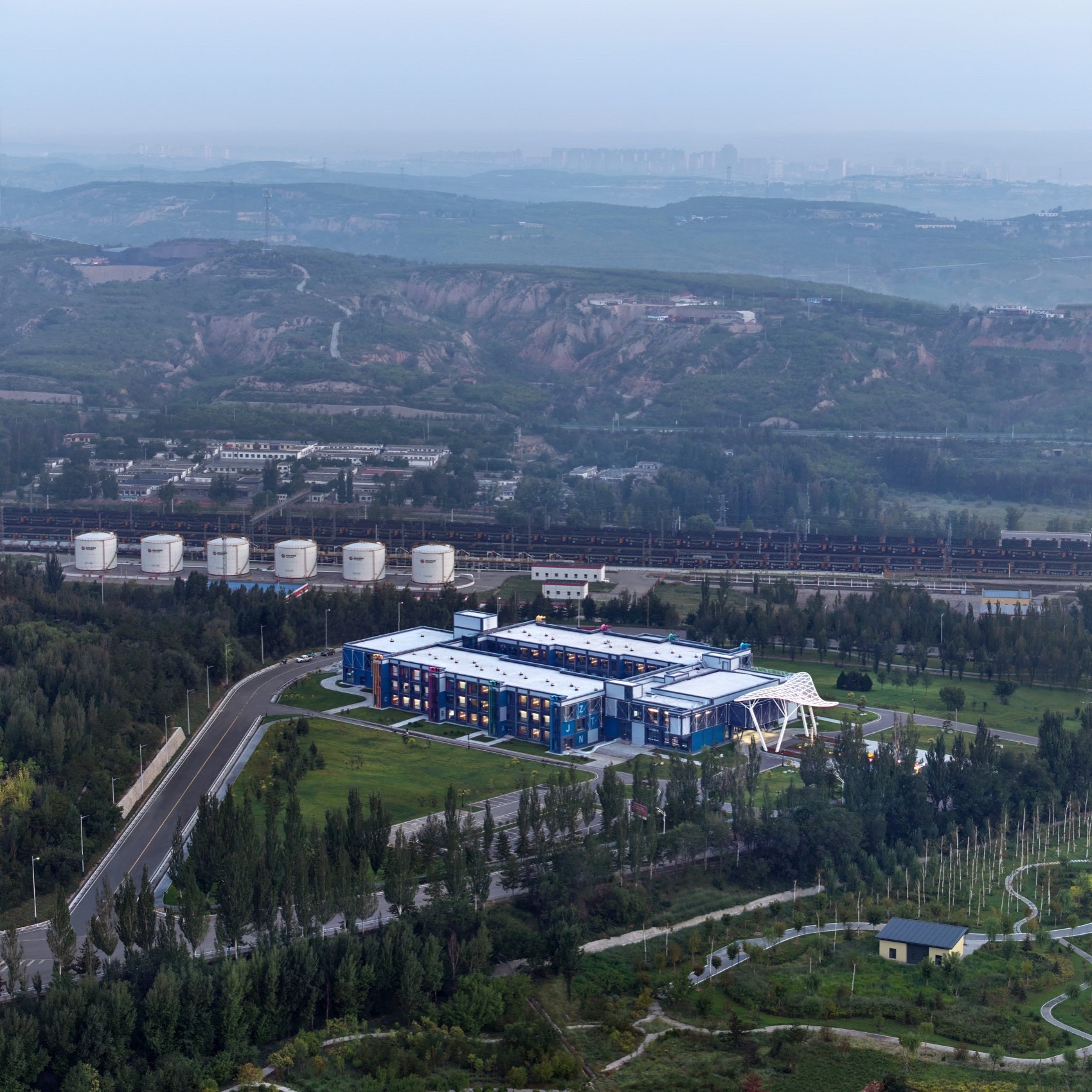 矿工之家集装箱酒店丨中国蒙古丨上海交通大学奥默默工作室-3