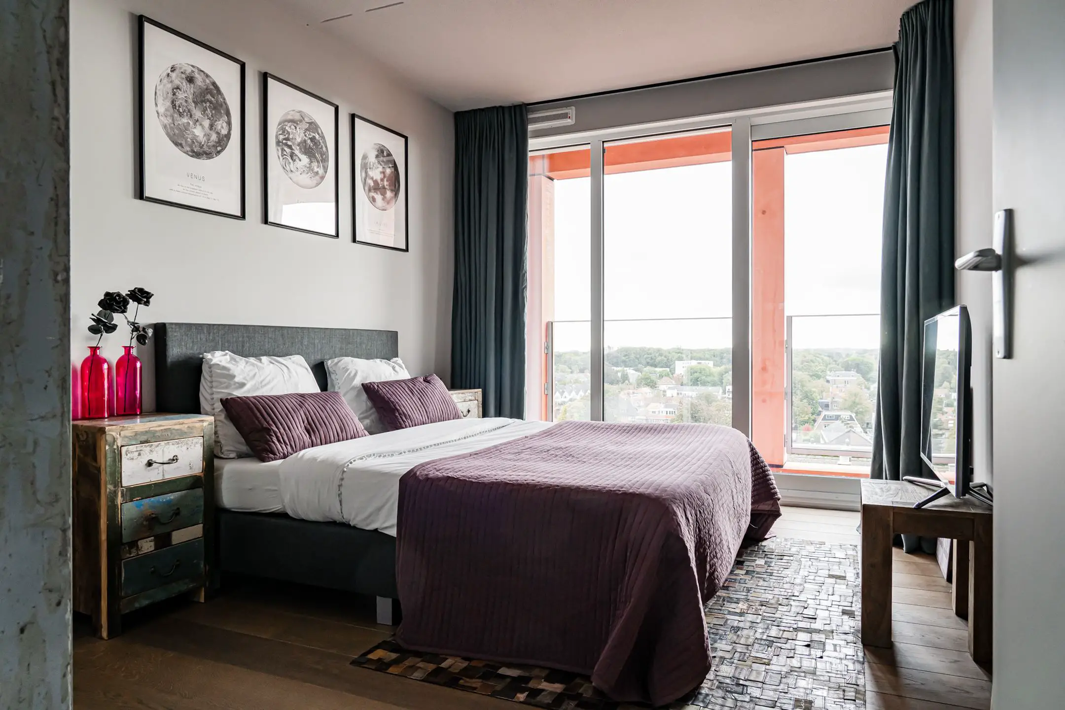 荷兰黑顶时尚公寓的惊艳设计-14