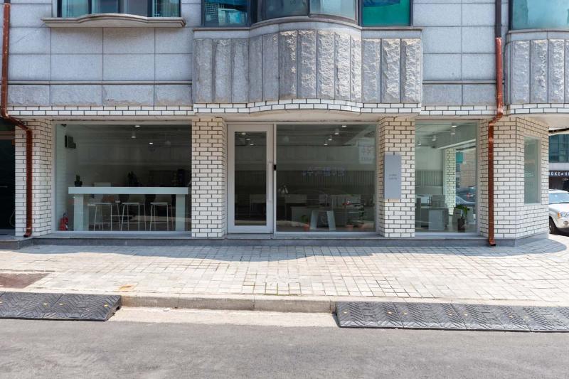 现代简约风 28 平米咖啡厅设计-19