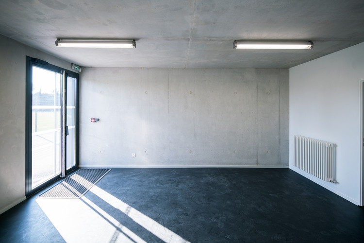 Si·Fours·Les·Plages 城市体育看台建筑-57