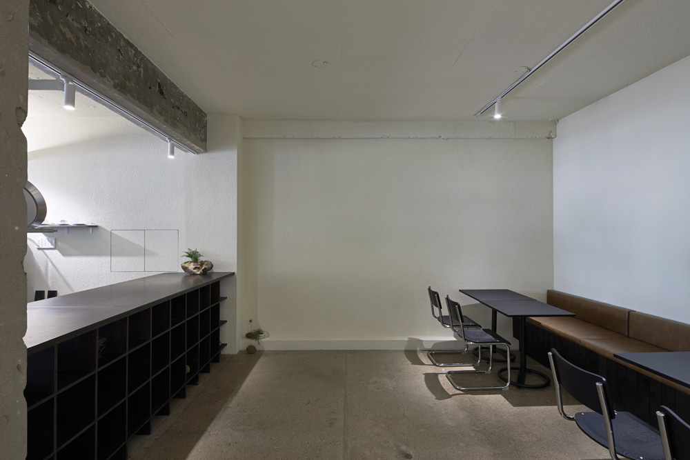 20 平米的现代简约咖啡厅设计-9