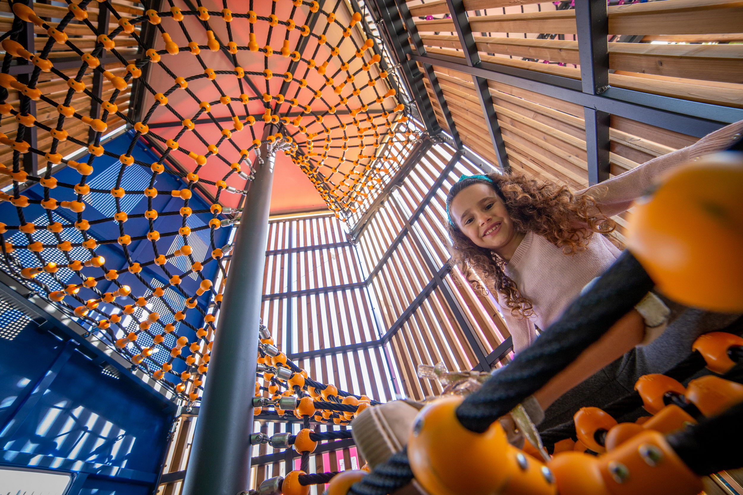 迷你的彩色村庄 | Carve 事务所打造的多功能游乐景观-42