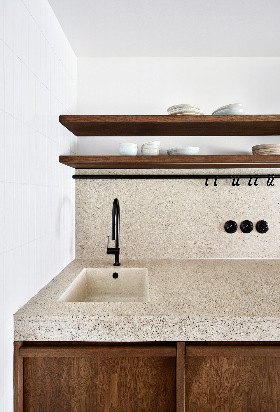 吉塞拉山周末公寓 | 混凝土与原木打造自然舒适空间-27