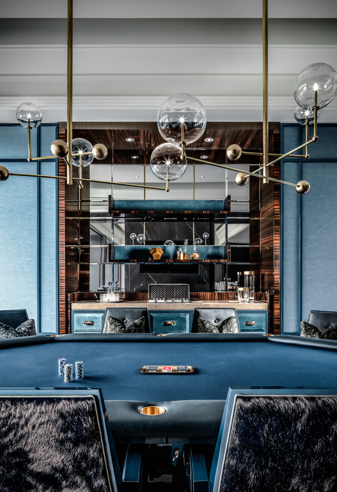 Drake 亿元豪宅揭秘,现代奢华与古典艺术的完美融合-74