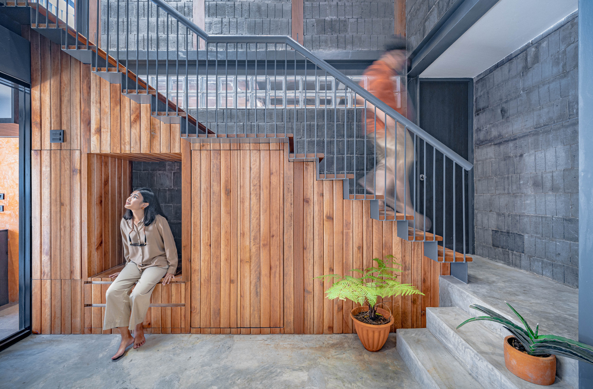 Baan Priggang / BodinChapa Architects-14