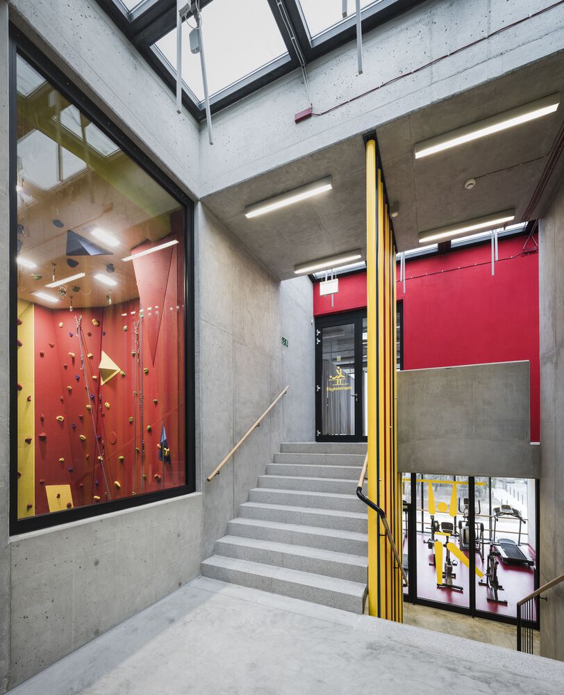 波兰 Zsoms 体育馆丨马尔辛·布拉塔涅茨,朱利乌斯·索科夫斯基-19