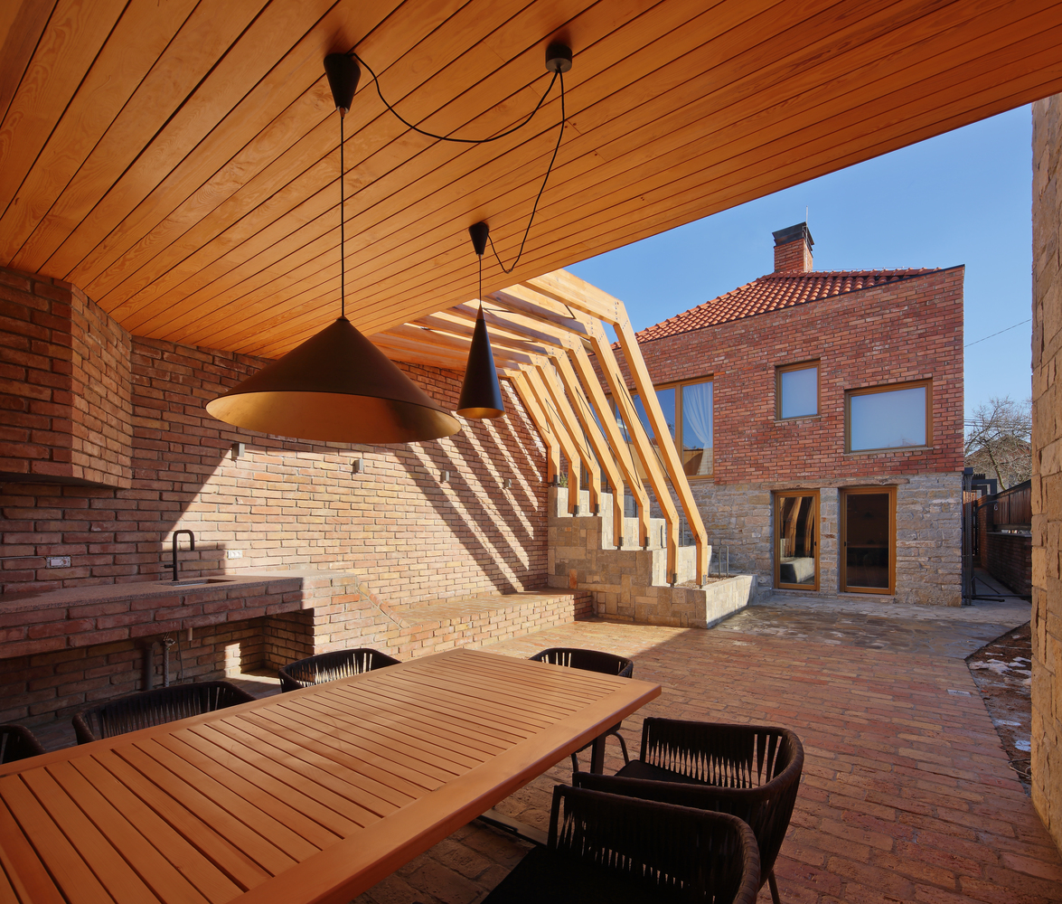 回归传统的 Bosnian 之家 | Hiža Mišljenova House-26