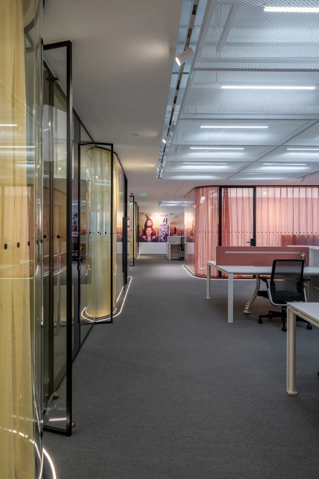 苹果办公室北京 · 最大化利用自然光的现代办公空间设计丨中国北京丨秦国鹏,屈飞婧-16