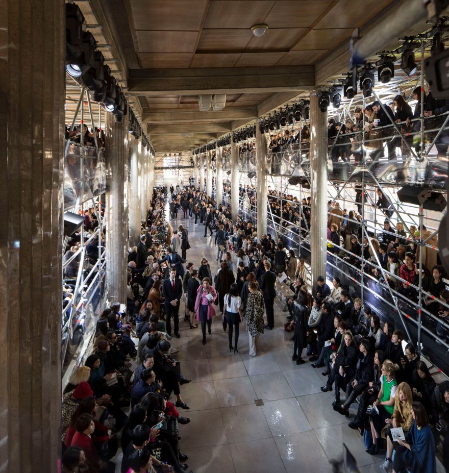 2014 FW Miu Miu 巴黎大秀 · 网格结构重构空间-3