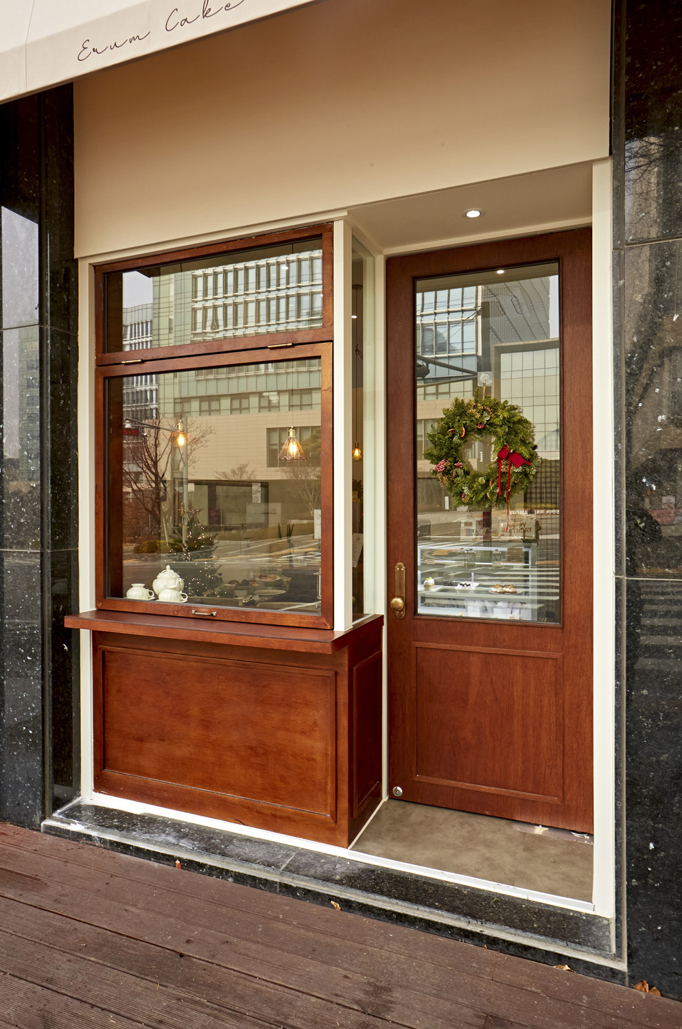 温暧氛围的 11 坪咖啡厅设计-18