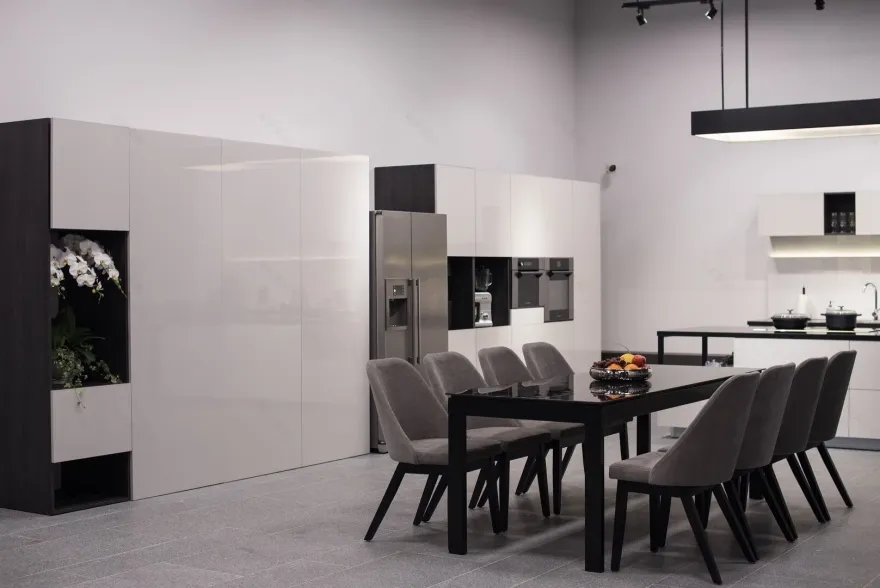 越南河内 Rehau 展示厅——创新材料展示与办公空间的完美融合-24