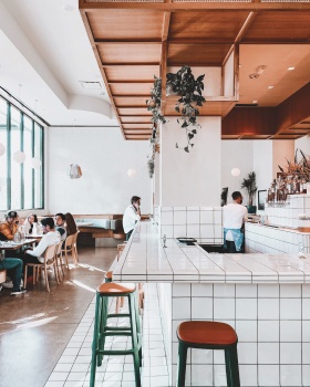 桑德罗·RSM设计公司

注：Sendero音译为桑德罗，这通常是主要以拼音对应的翻译方式，可能在特定语境里 Sendero 有固定的专门译法，如果实际情况中有这种固定译法，应以固定译法为准这里 RSM 未处理按原文保留，若它是有全称对应意思的缩写，把全称补全后会有更恰当的翻译  丨美国丨未明确提及