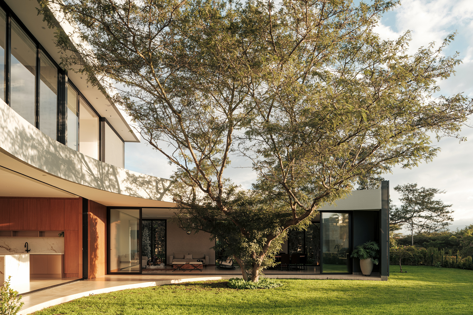 丨厄瓜多尔丨TEC  Taller EC-11