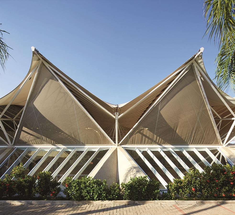 巴西 Clube Alto dos Pinheiros 运动馆 · 经济,可持续的设计杰作-3