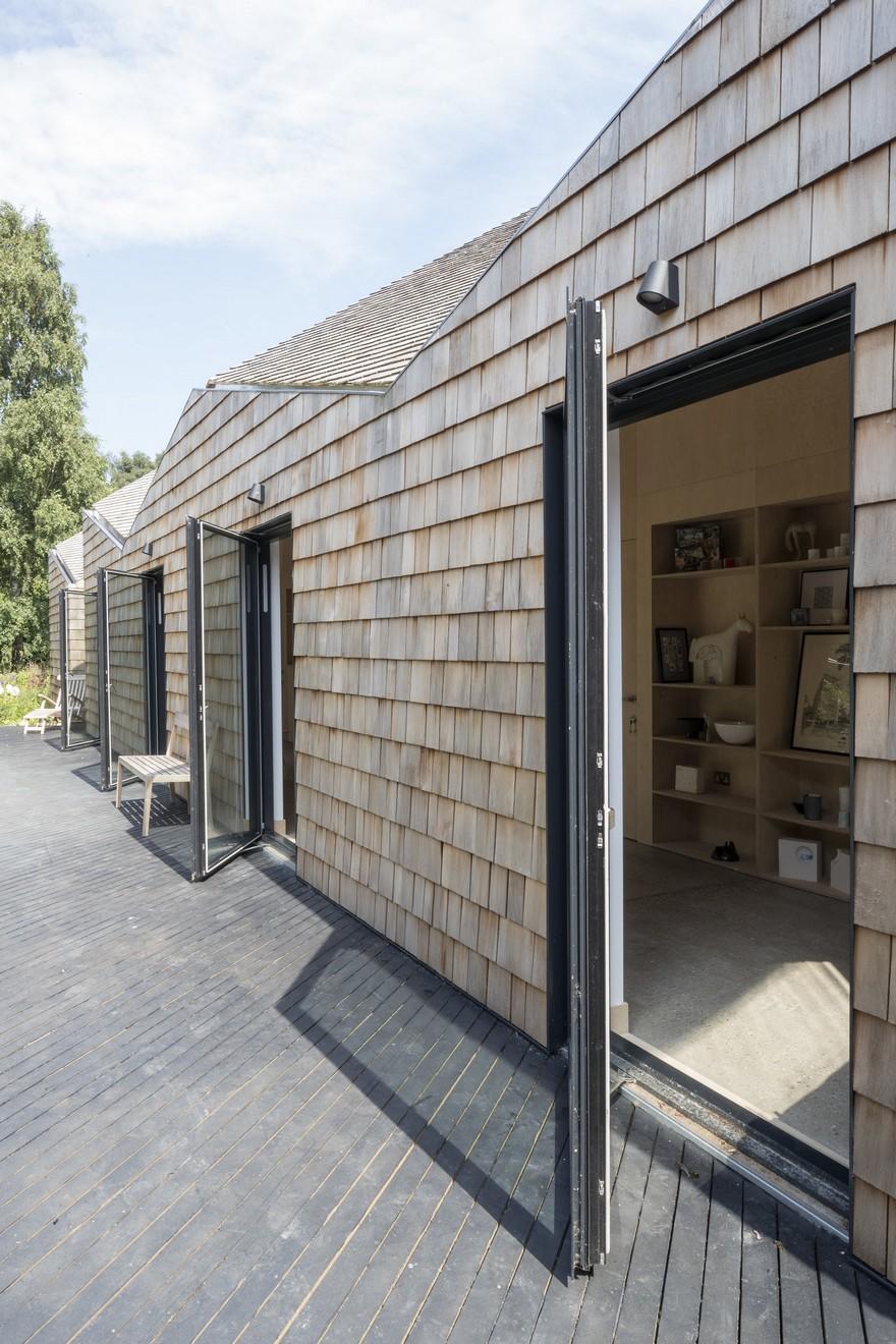Blee Halligan Architects Transforms a Tired Brick Barn into Modern Accommodation-13