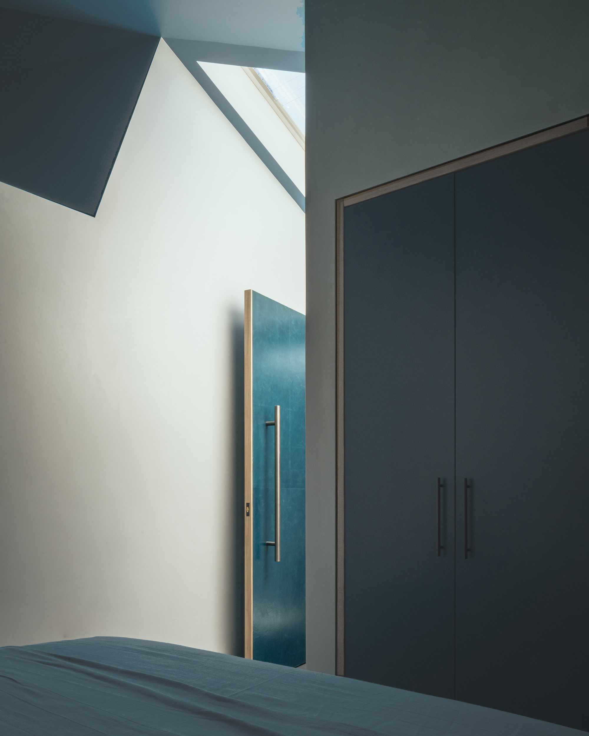 带有庭院的房子丨英国丨Invisible Studio-31