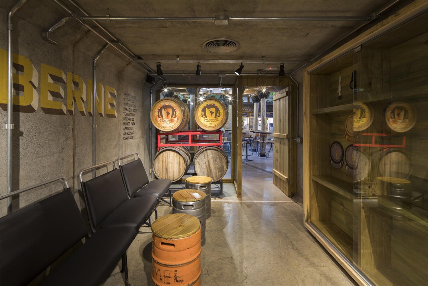 Toca do Urso · 绿色可持续的创新酒吧设计-19