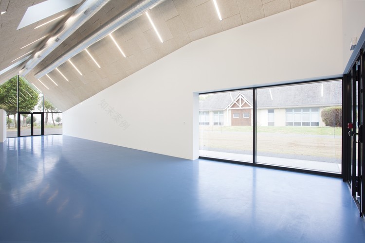 法国联合课外空间中心-25