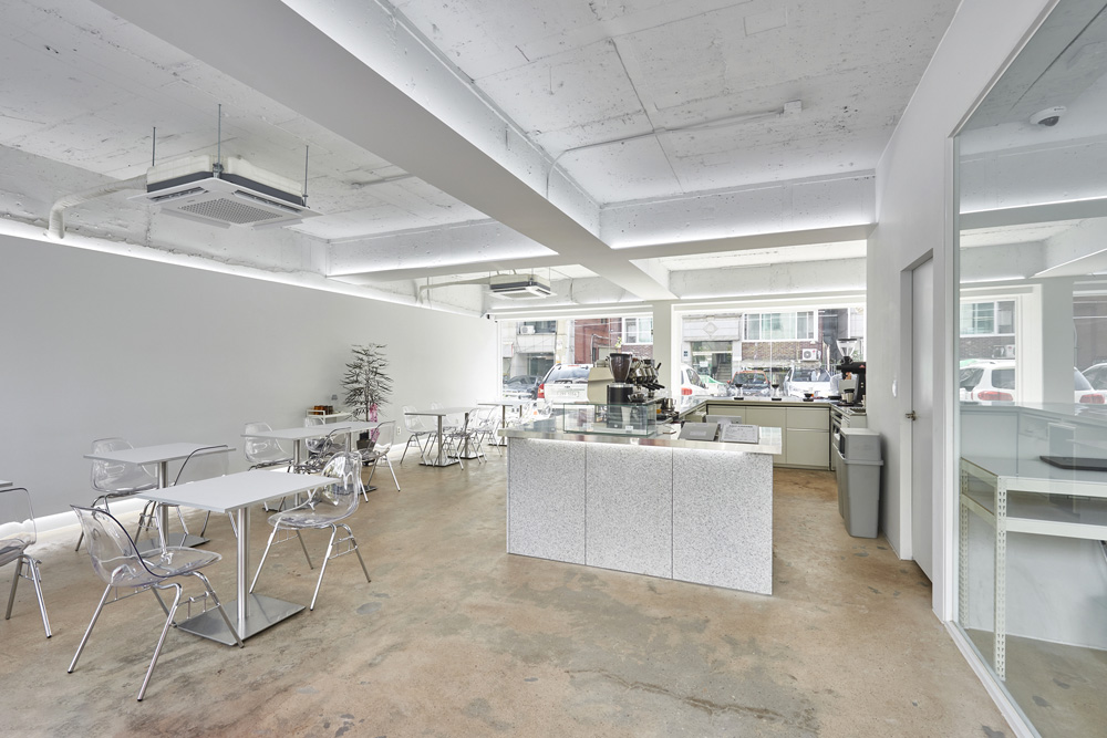 现代简约 30 坪咖啡厅，展现精致生活品味-4