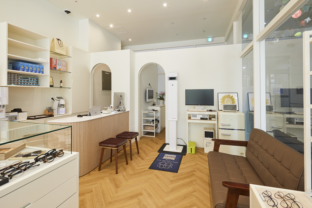 简约风格 14 坪眼镜店设计-7
