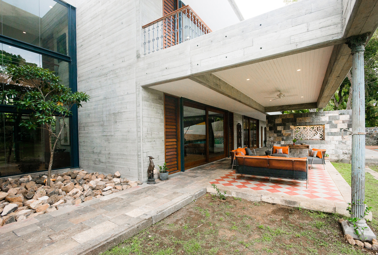 花园中的房子-31