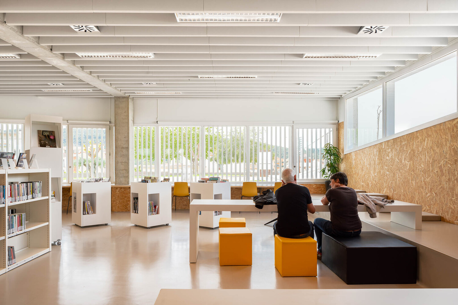 西班牙 Sant Martí Sarroca 图书馆丨ValorLlimós-25