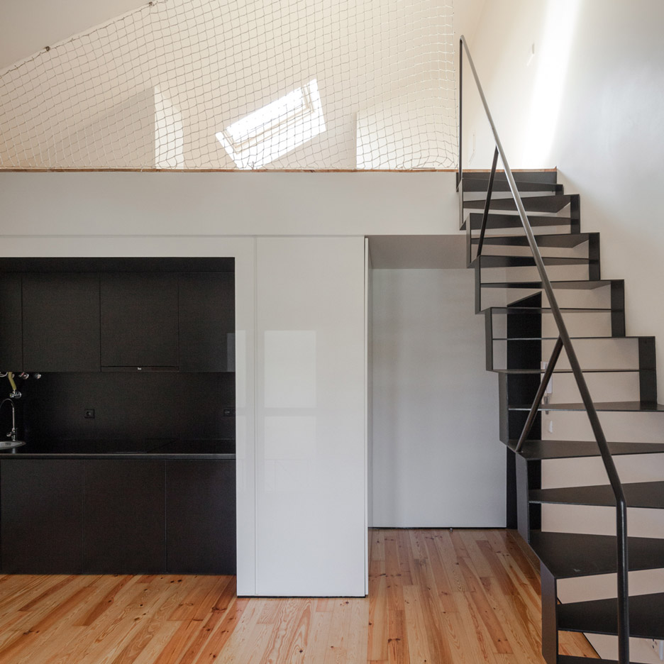 10 homes from Dezeen's Pinterest boards that take mezzanines to new heights-14