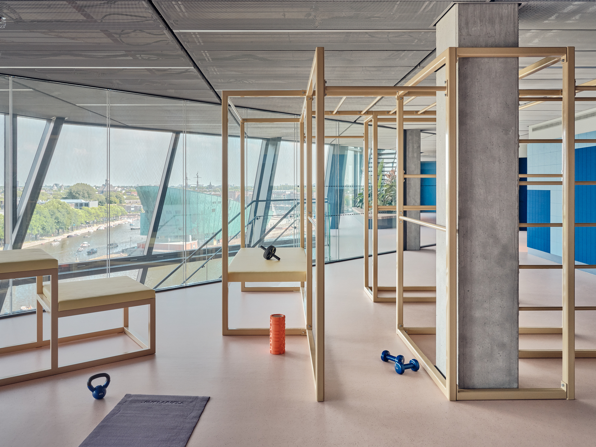 预订城市校区（的相关事务）

注：这里BOOKING理解为预订行为，CITY CAMPUS是城市校区，整体意思推测是预订与城市校区相关的事物，如场地等，但由于缺乏更多语境，只能做此宽泛翻译 丨荷兰阿姆斯特丹丨UNStudio,HofmanDujardin等多家-46