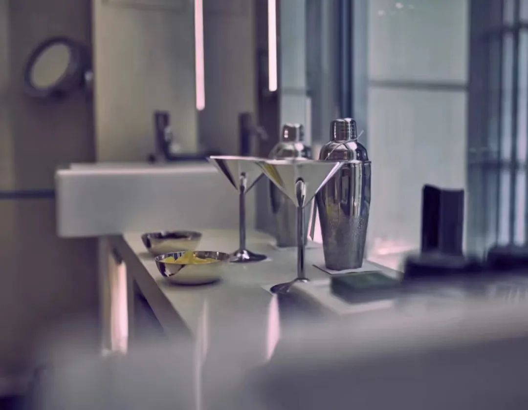 酒店内卷新高度 · 美景浴缸大比拼丨中国上海-0