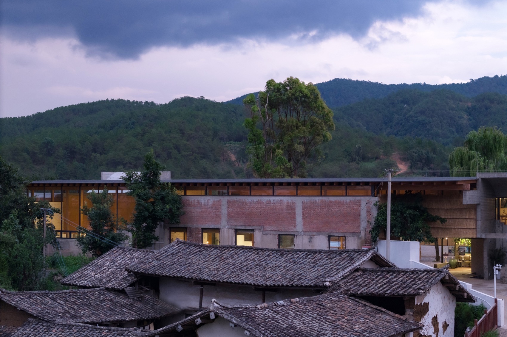 在遗址中的建造 · 联合村社区中心丨中国攀枝花丨合造社建筑设计事务所-23