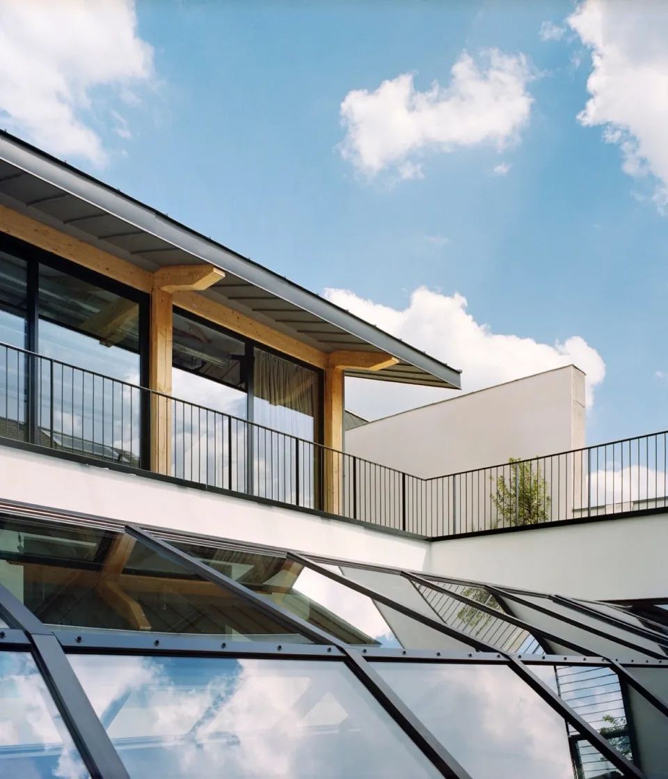 SERVAN综合体｜关注福祉的工作空间-65