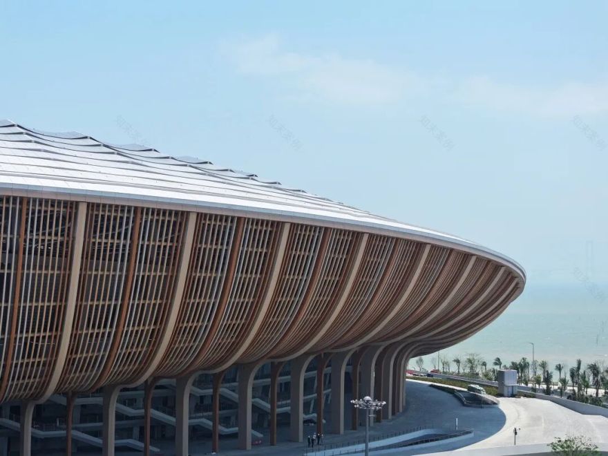 大地幕墙携行业同仁共探大湾区文化体育中心-48