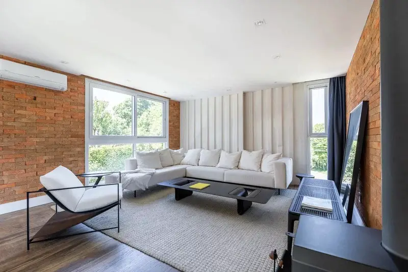 巴西集装箱住宅 | 木质设计打造温馨家居-3