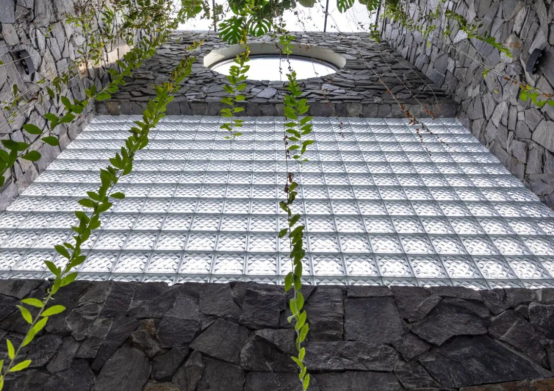 林姆空间（假设LYM为人名林姆的英文拼写，若LYM有特定指代的专业术语等，请提供更多背景信息） 丨越南河内丨PAK Architects-26