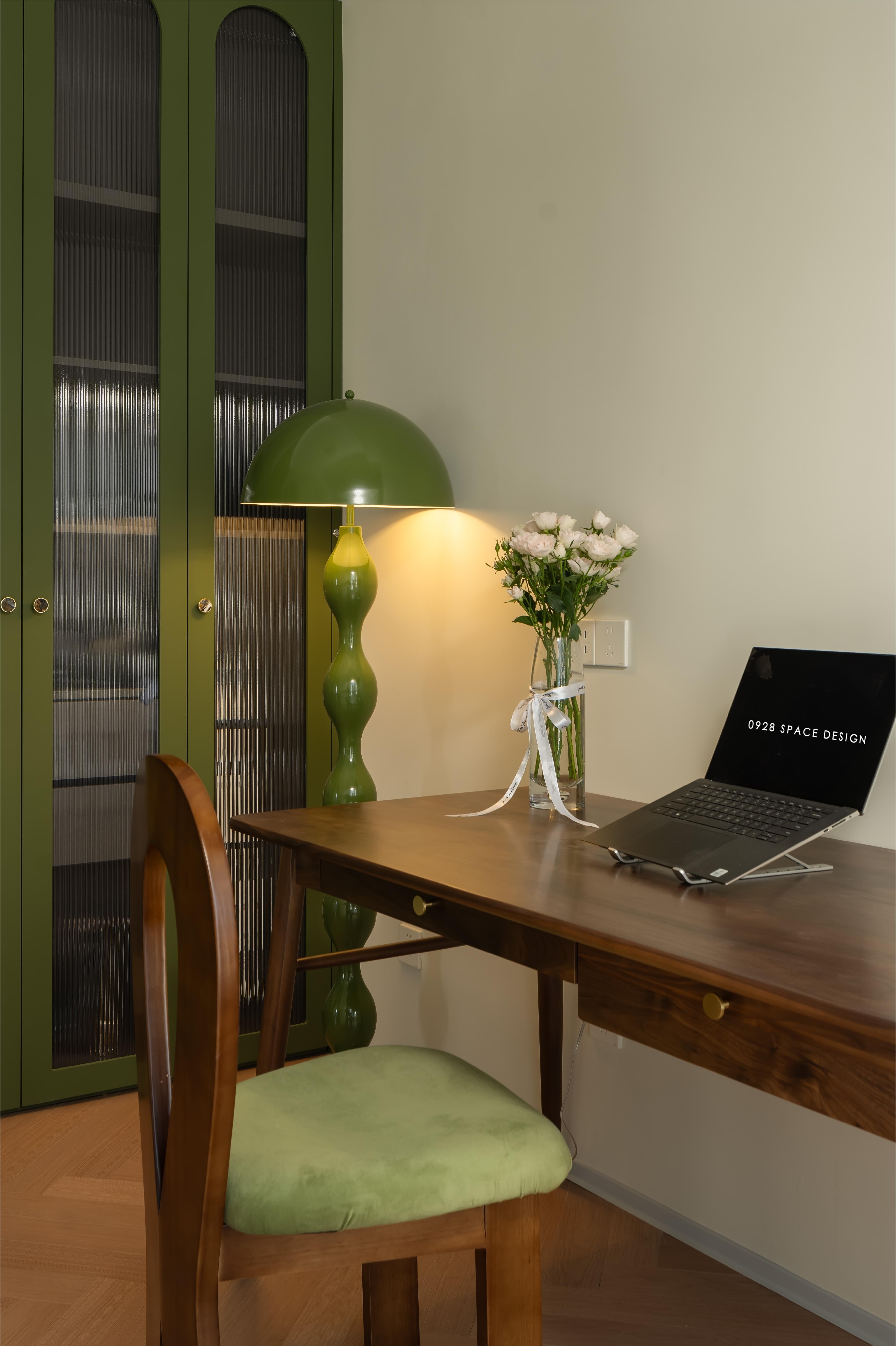 一人一猫的法式复古-85