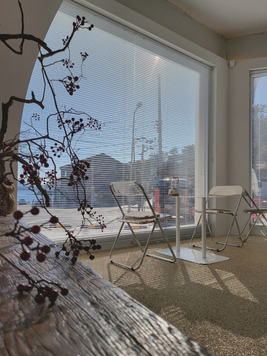 40 坪高级感十足的韩国窗源咖啡厅设计-12