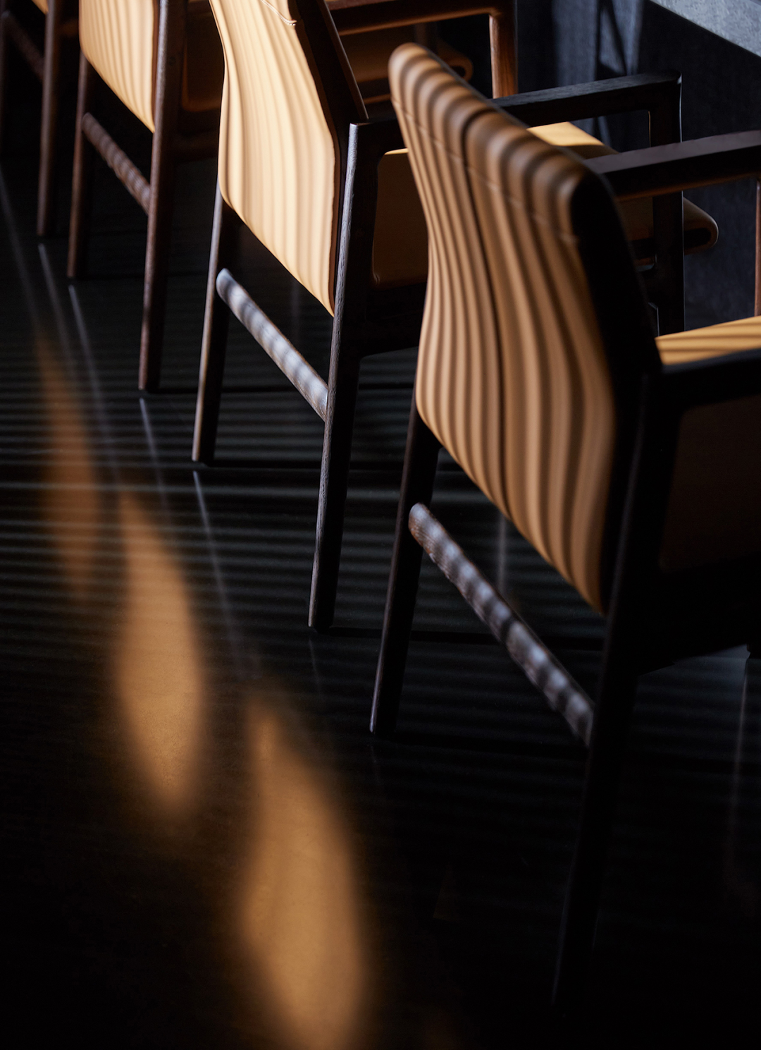 暗黑系餐厅，就是如此酷炫高级！——南京龍·铁板烧餐厅 | 壹舍方磊新作-45