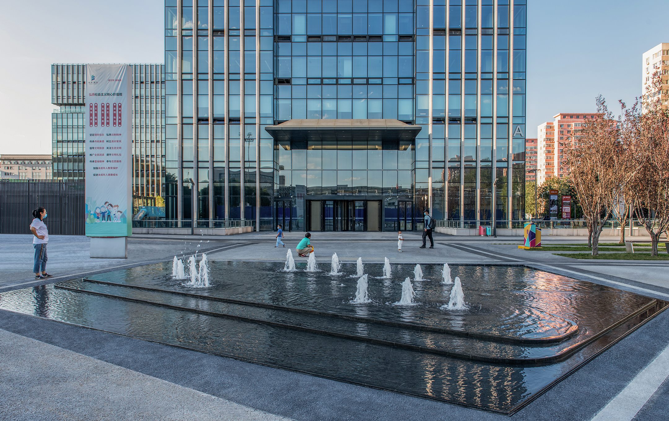 北京五棵松华熙Live中心丨WSCAPE 望境景观设计(北京)有限公司-28