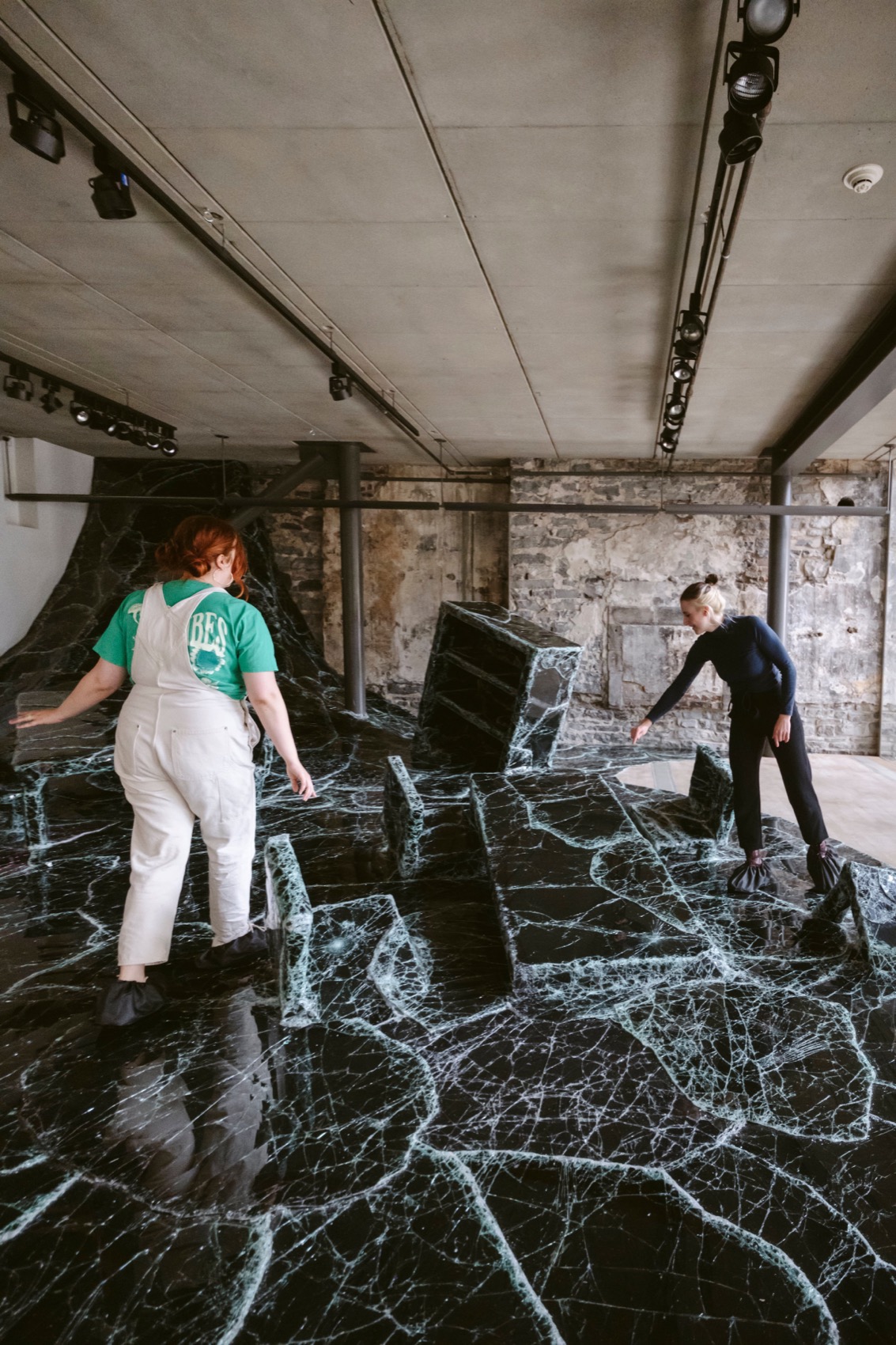 “不寻常的走廊”公共艺术项目(第10届周年纪念)丨加拿大魁北克丨EXMURO公共艺术机构-52