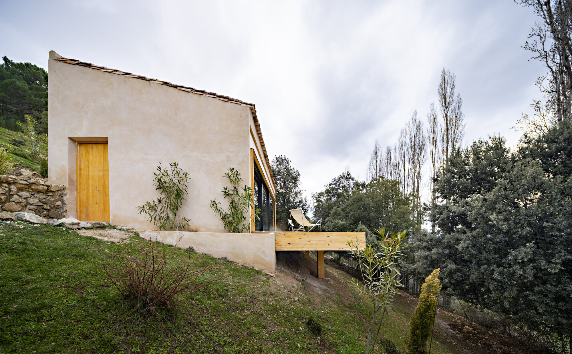 Experimental Shelter in the Sierra de Segura / SANTZO arquitectos-29
