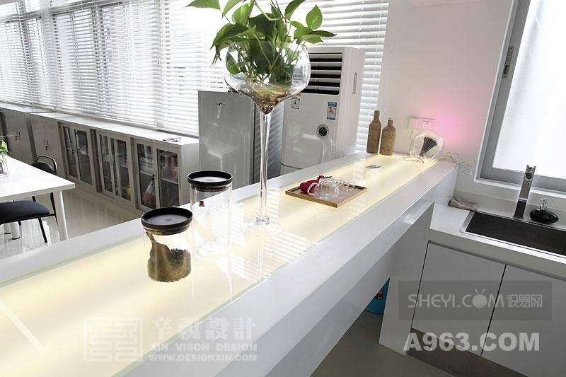 辛军打造现代简约办公空间-16