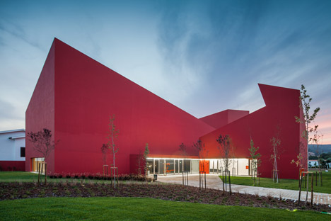 Casa das Artes art and culture centre with bright red walls-15