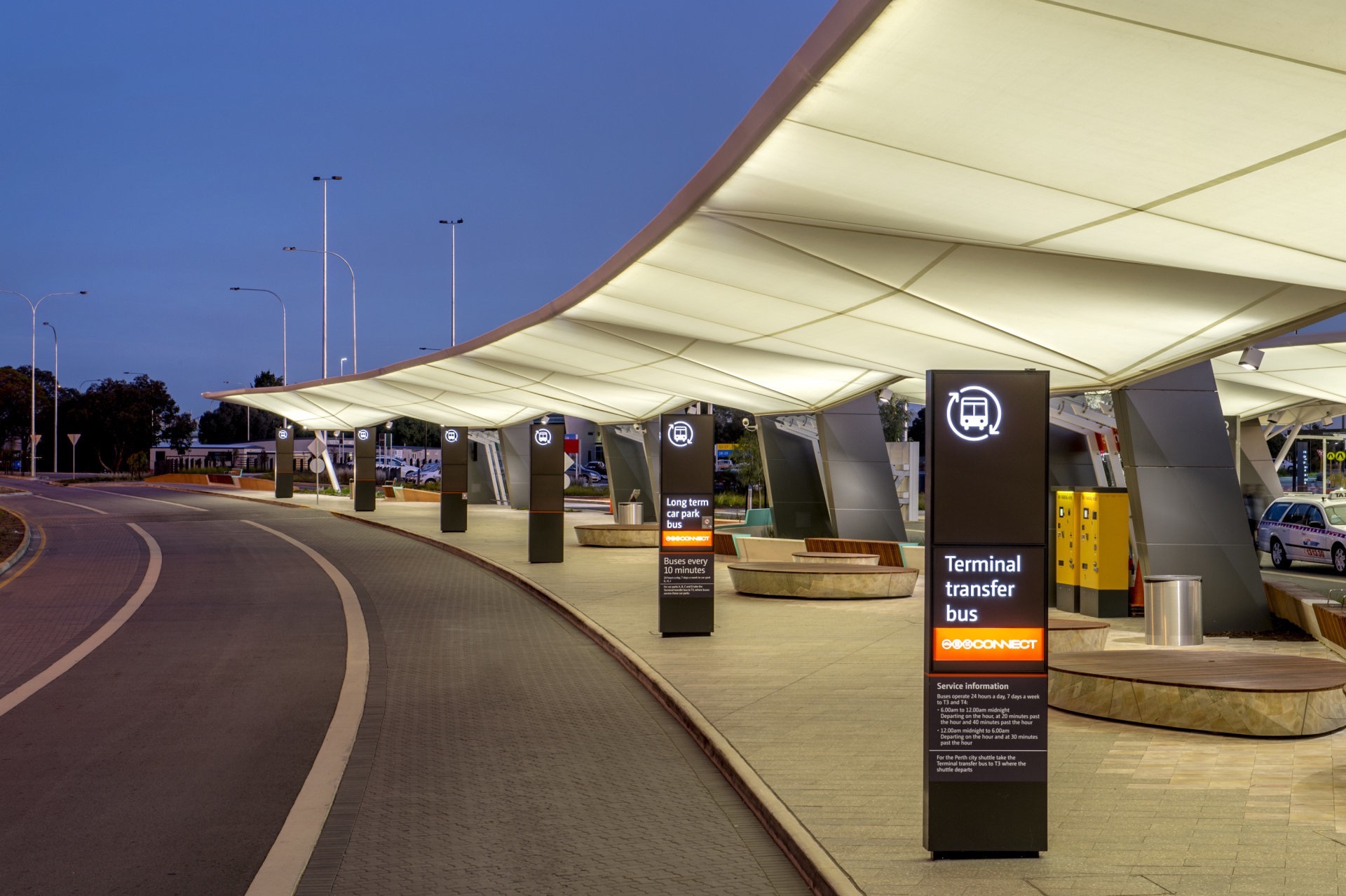 Perth Airport Forecourt and Canopies | Woods Bagot-0