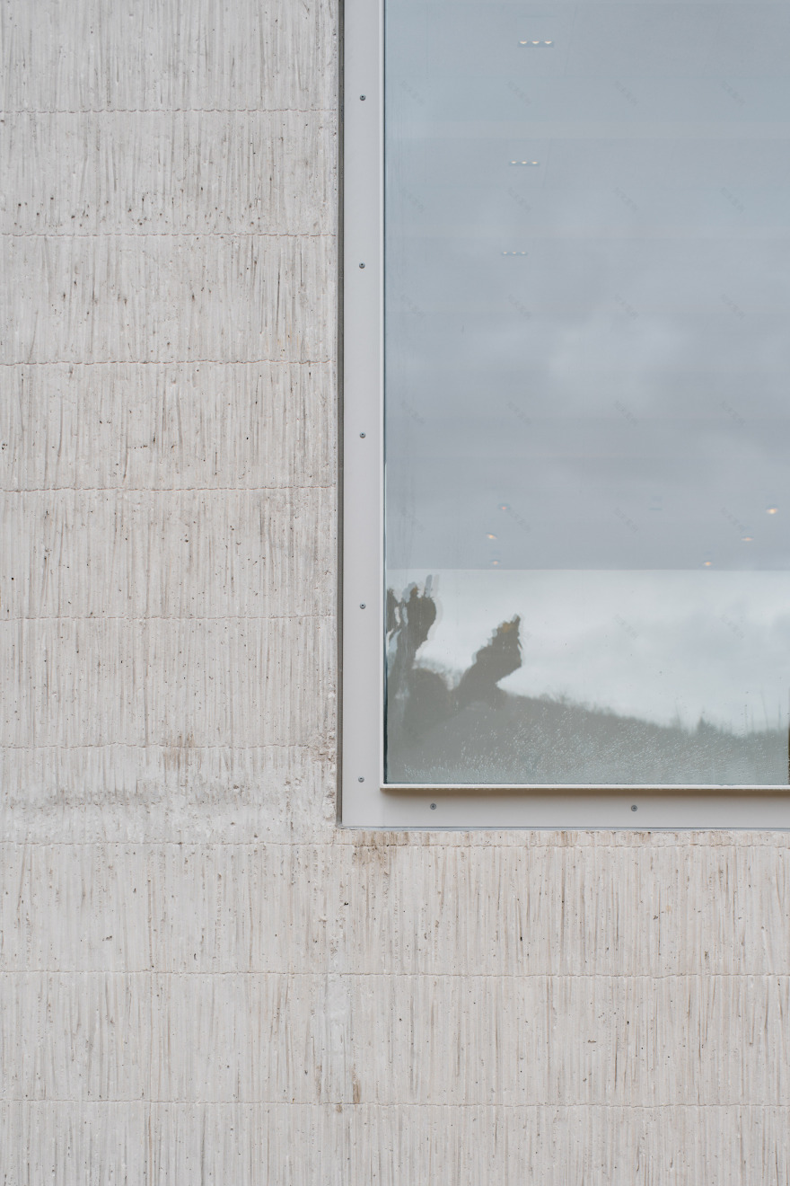 欧比松挂毯博物馆扩建项目
注:E·tension结合语境推测可能是Extension(扩建、扩展)的拼写错误,所以给出这样的翻译 丨法国丨Projectiles-25