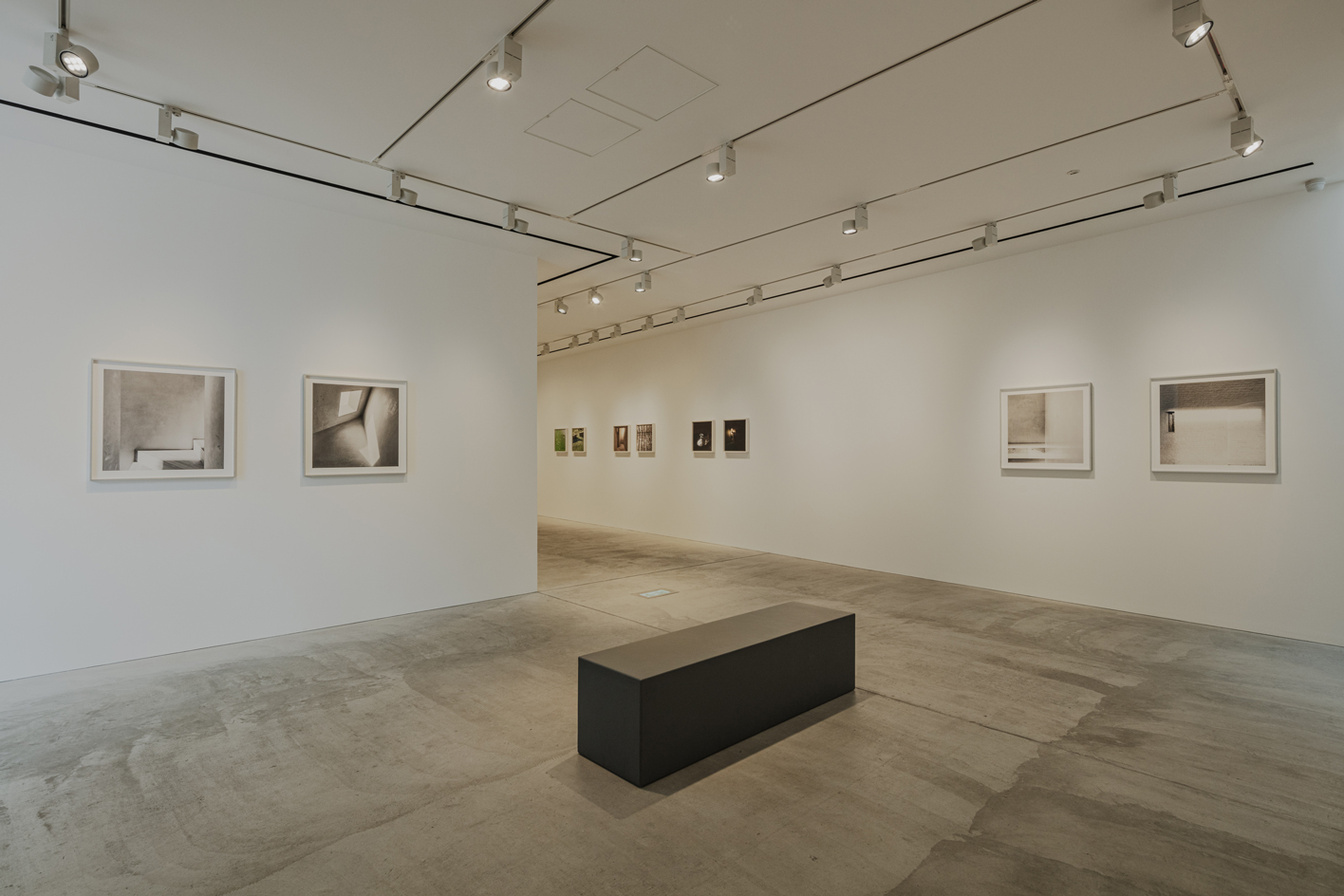 约翰·帕森首次推出雕塑作品,在东京展览中展示全新设计-10