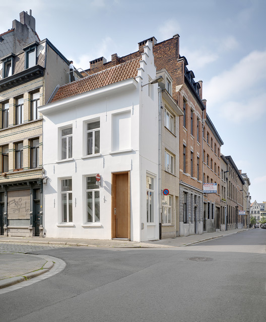 One Room Hotel  dmvA-1