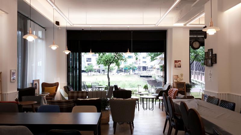 极简 45 平咖啡厅设计 打造温馨宜居空间-6