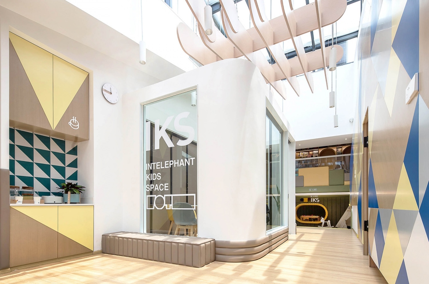 康乐幼儿园主入口改造++ 智慧象儿童创享空间 | 梦幻童趣,安全舒适-45