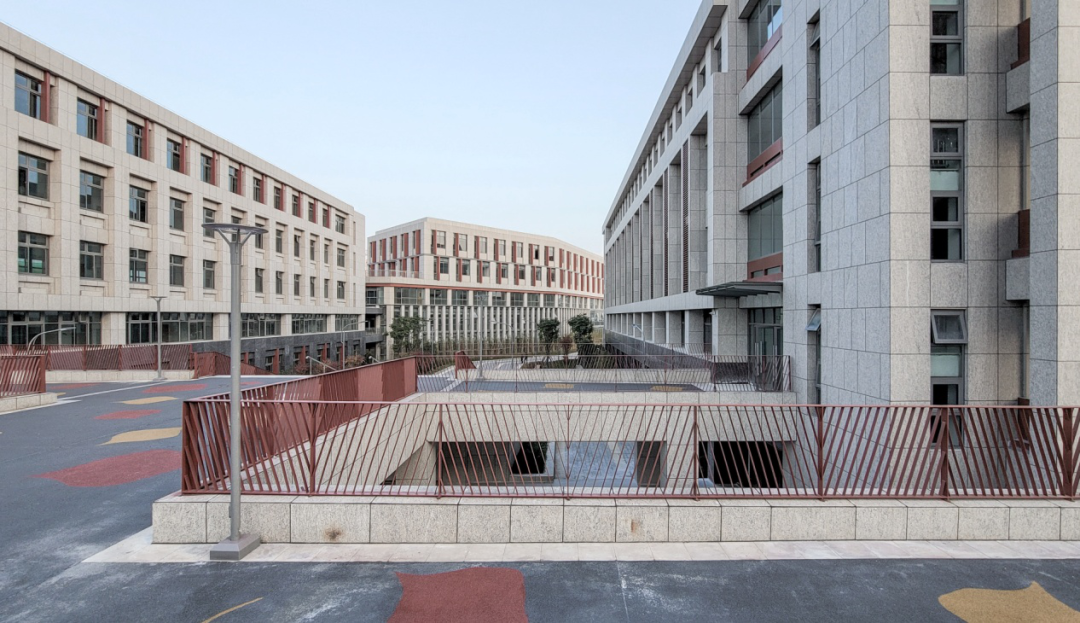 西区新城高级中学丨中国扬州丨华造设计-52