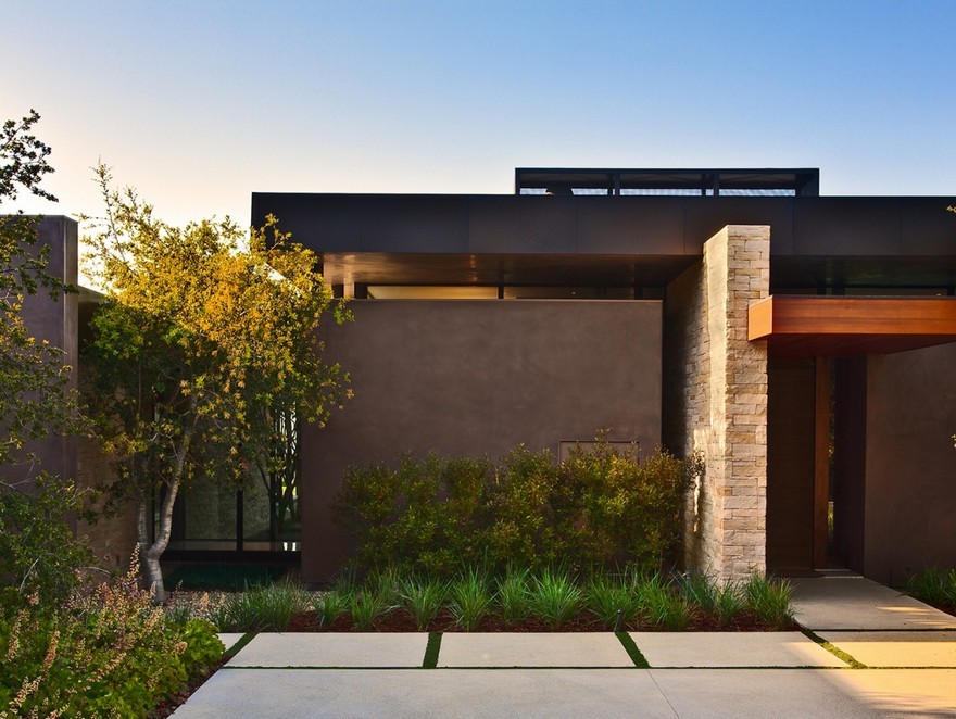 Marmol Radziner Designs an Elegant and Stylish Home in Beverly Hills-6